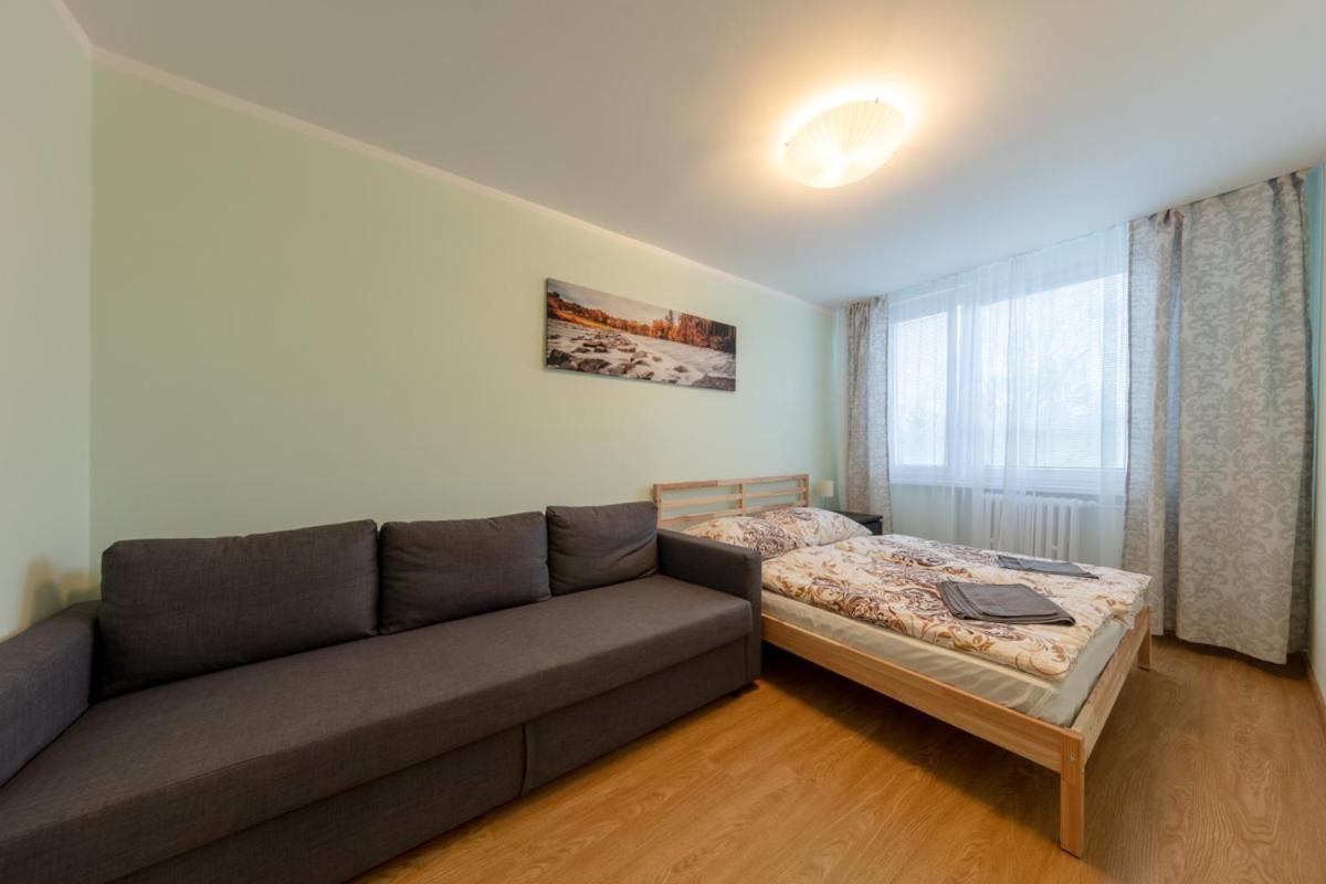 Apartamento Large Prosek - Your Second Home! *